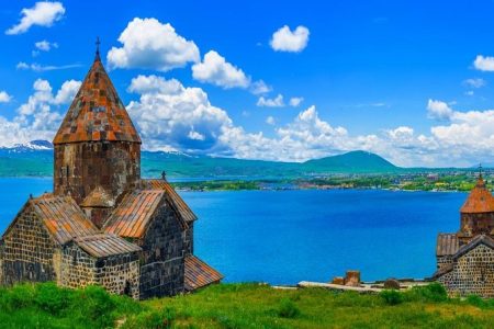 دریاچه سوان؛ نگین آبی ارمنستان